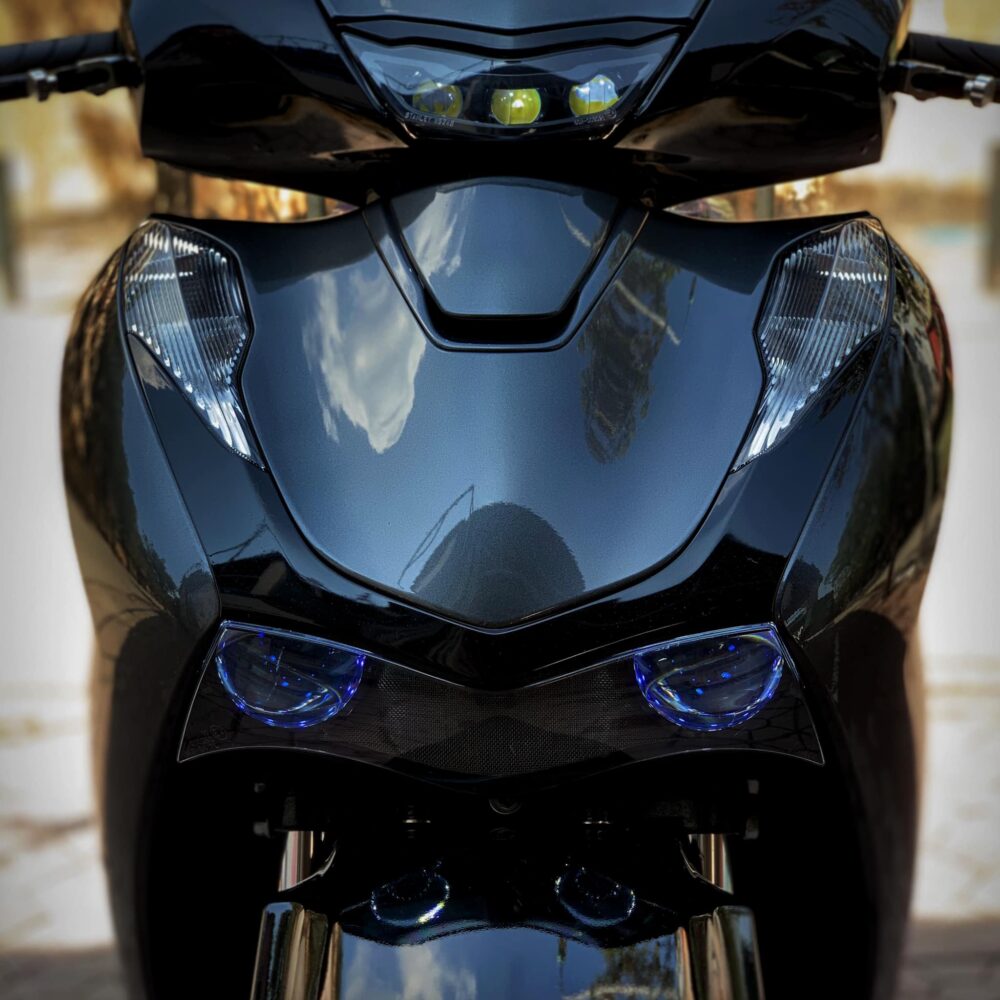 Dán xe SH màu xám bóng ốc titan xanh