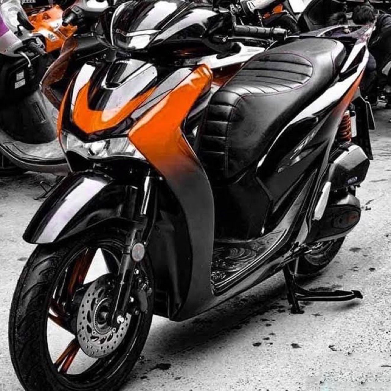 decal SH màu ombre cam đen