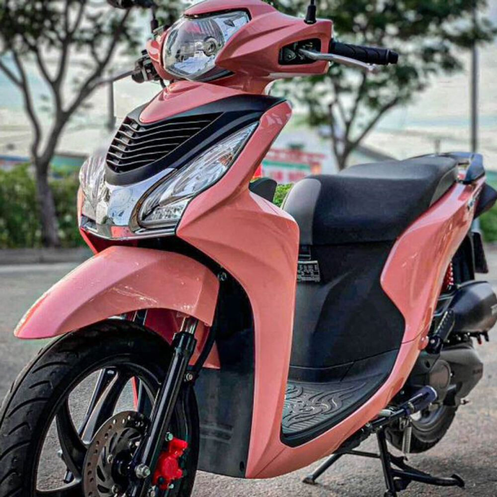 dán decal xe Vision màu hồng phấn