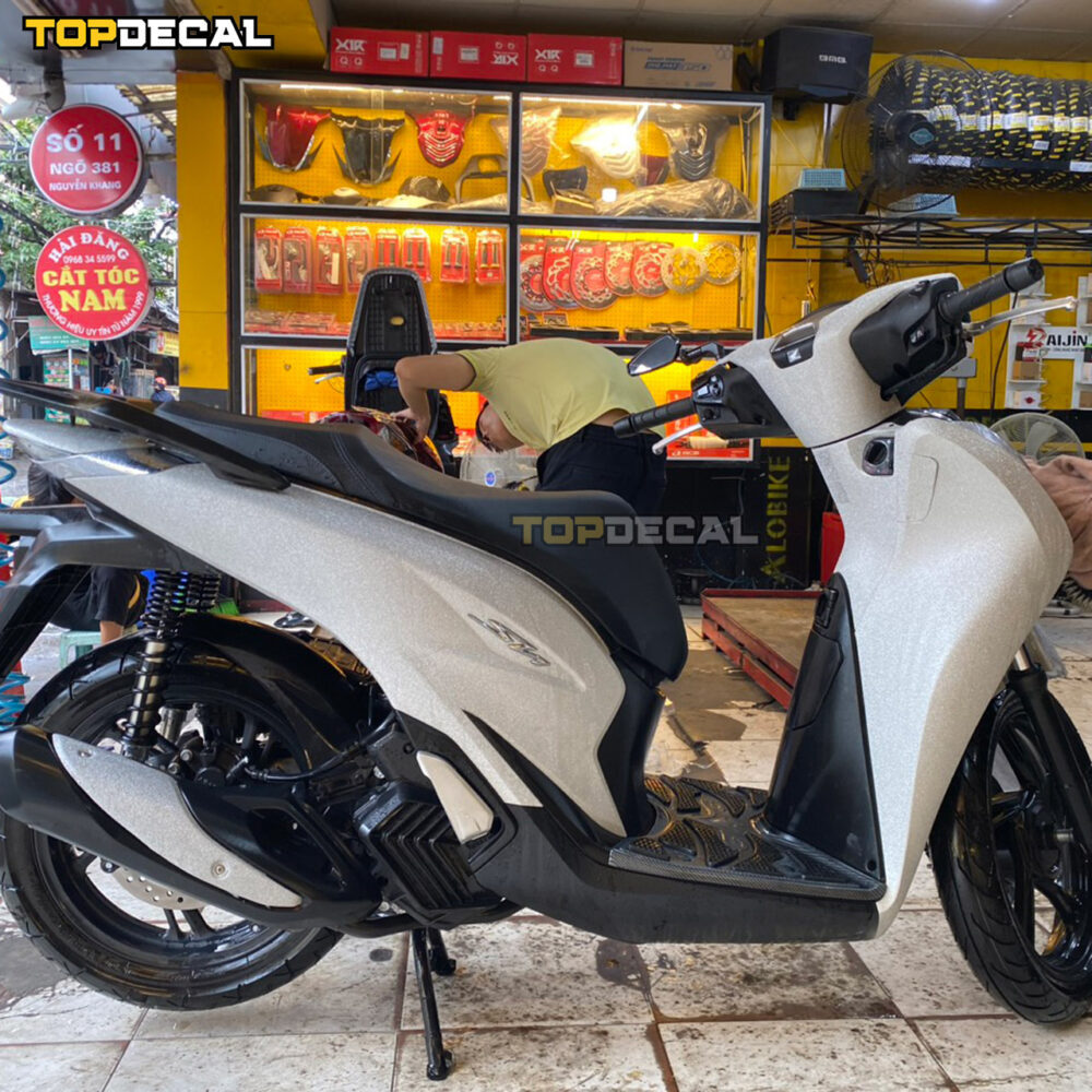 Dán xe Sh 350i màu nhũ trắng lấp lánh