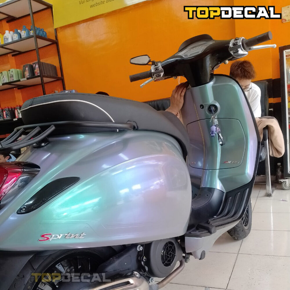 Dán xe Vespa Sprint màu xám xi măng ánh tím