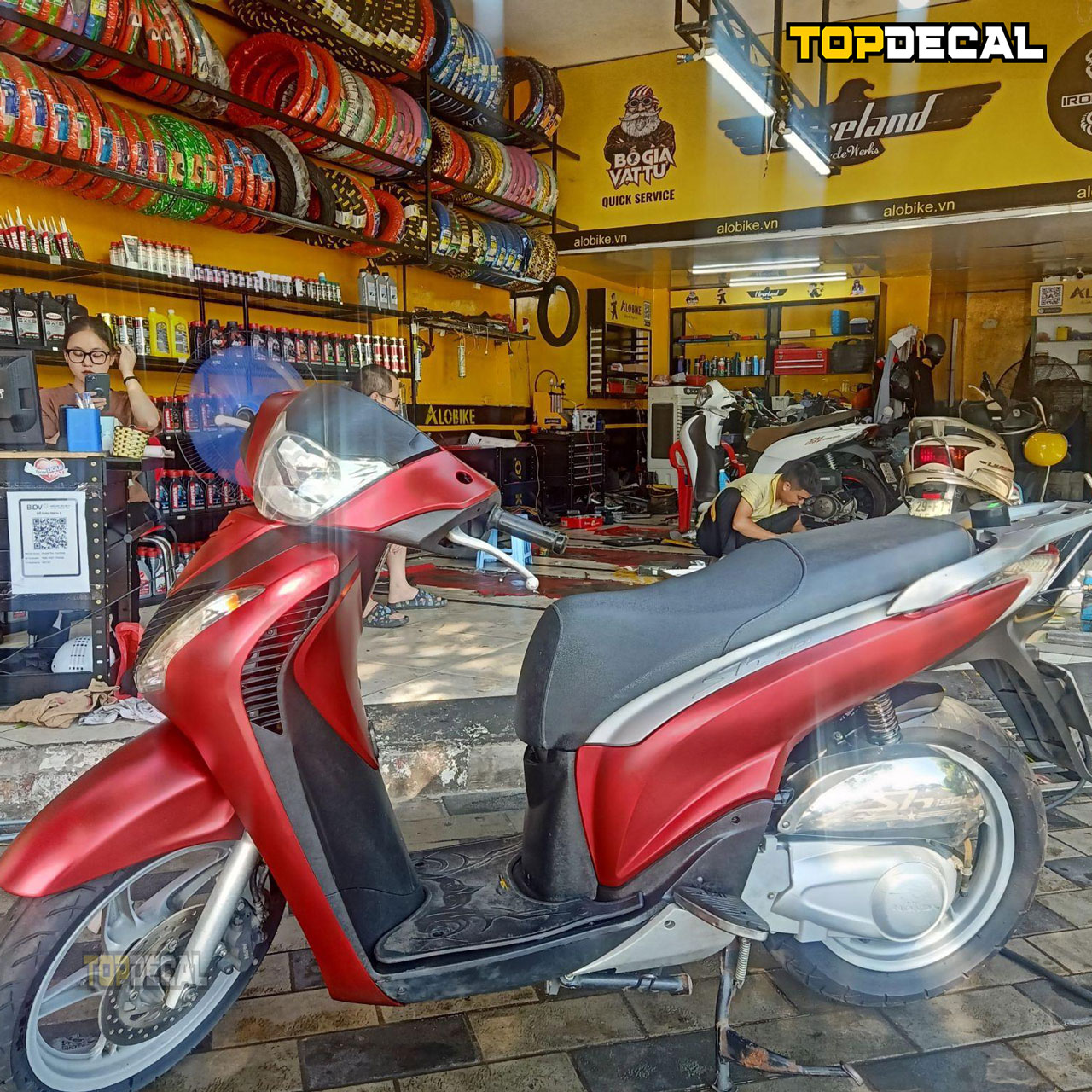 decal dán xe SH màu đỏ 