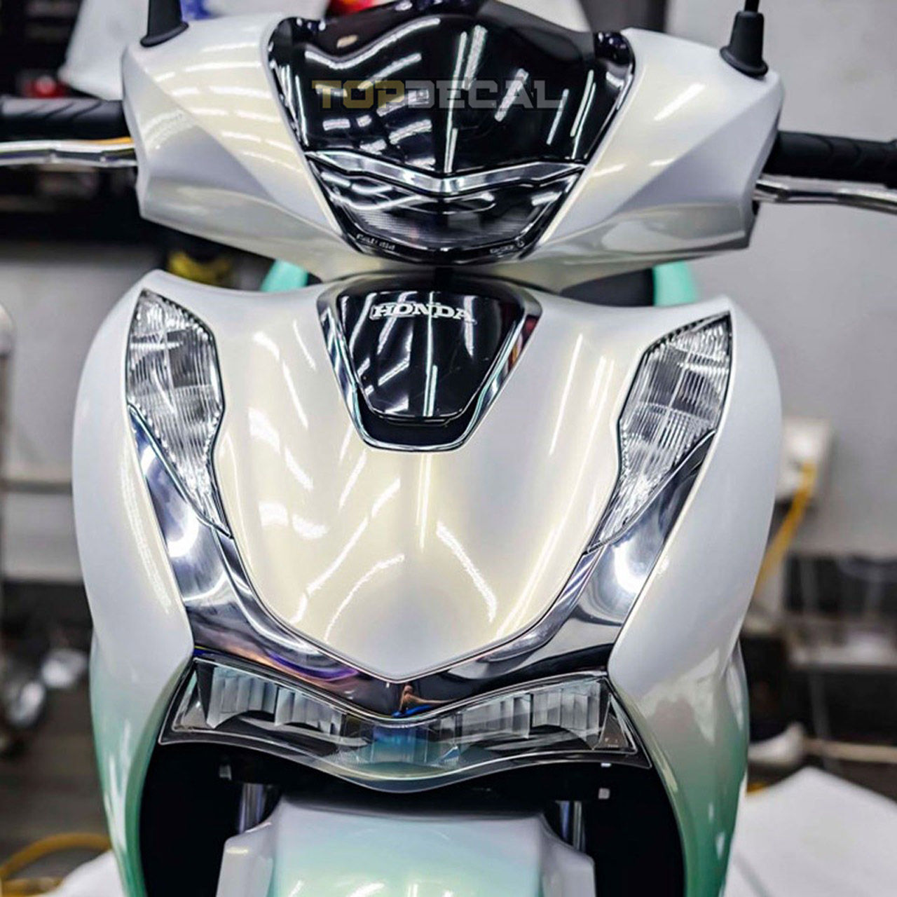 dán decal xe sh