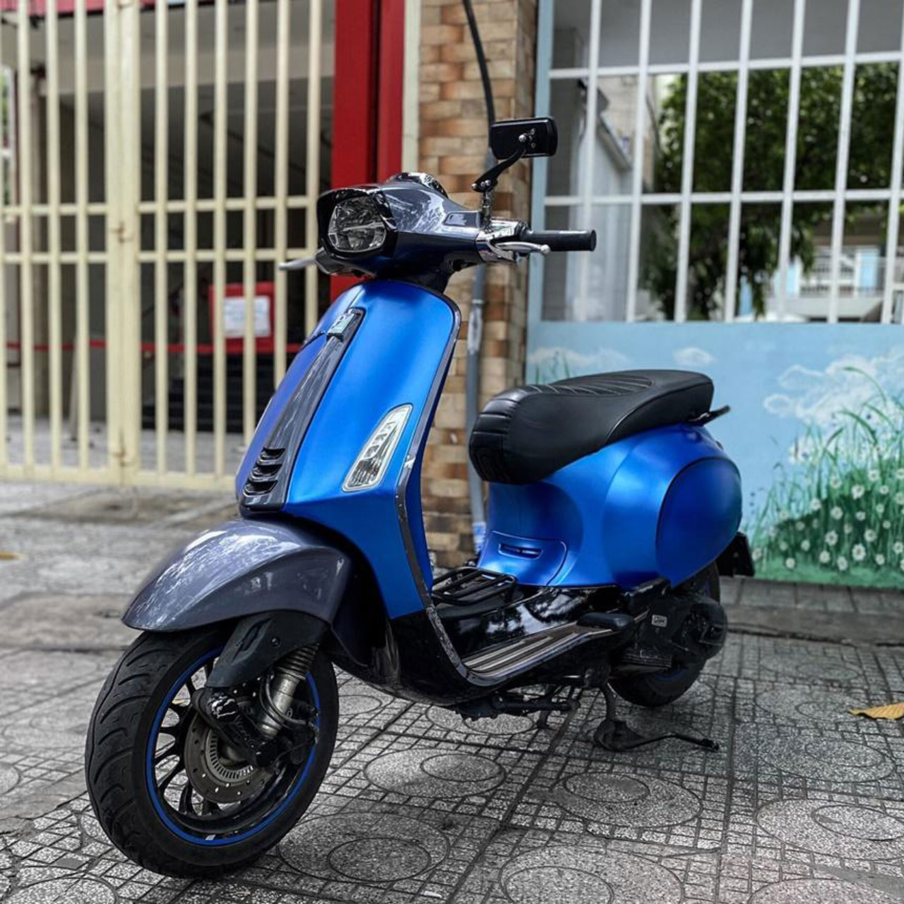 tem dán xe vespa