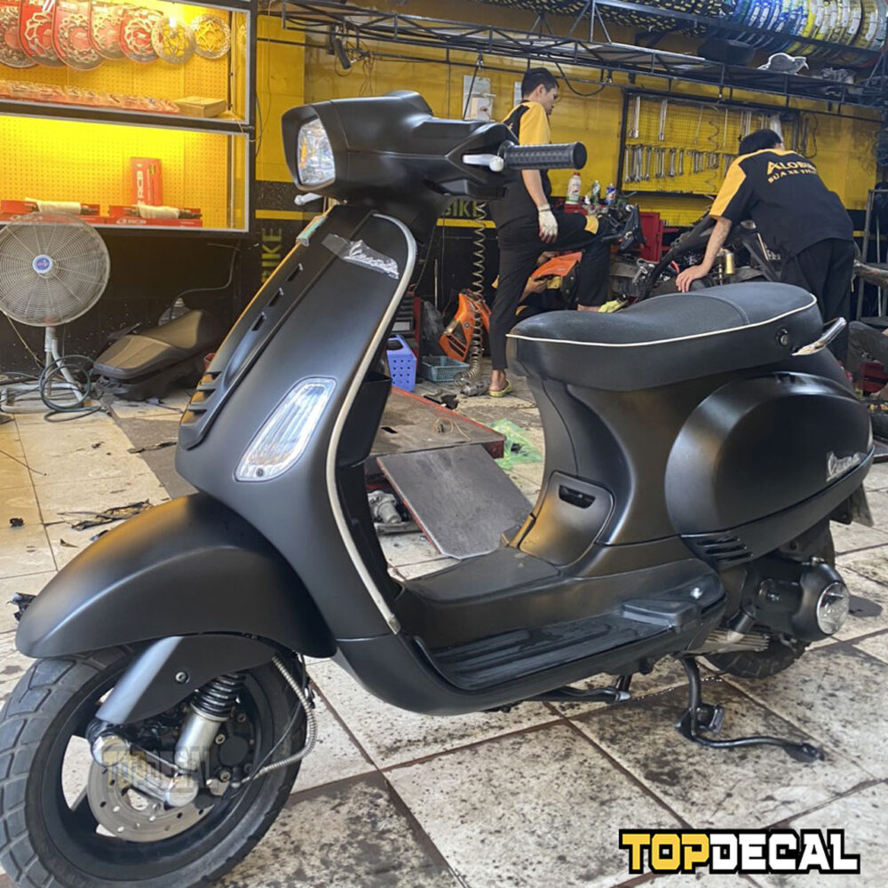 decal xe Vespa màu đen