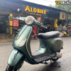 dán tem xe Vespa màu xanh