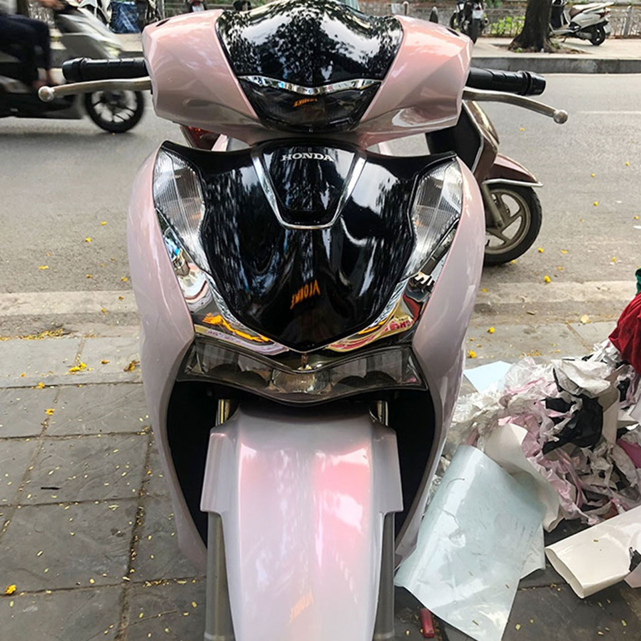 dán decal xe sh màu trắng