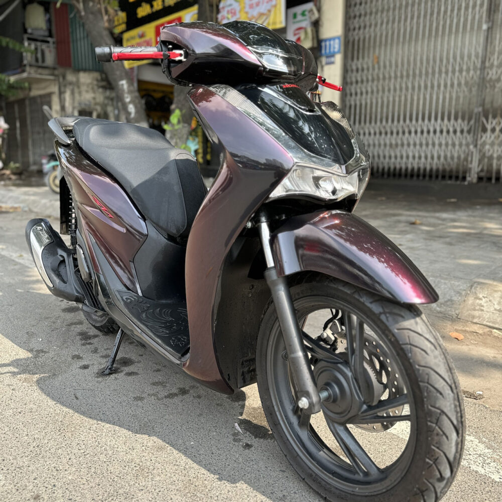 Dán xe Sh màu đen ánh đỏ - Hình ảnh 4