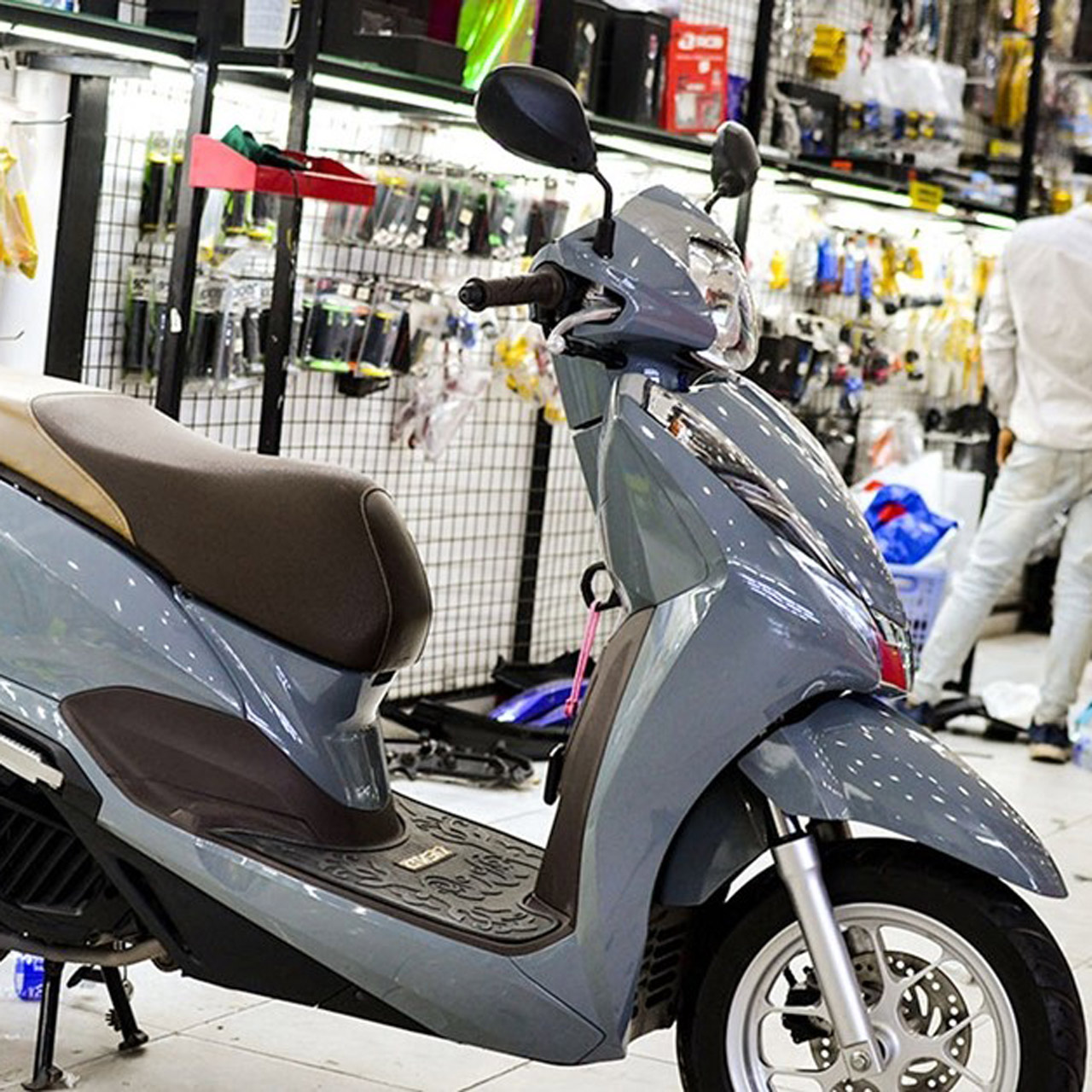 Mẫu decal xám xi măng