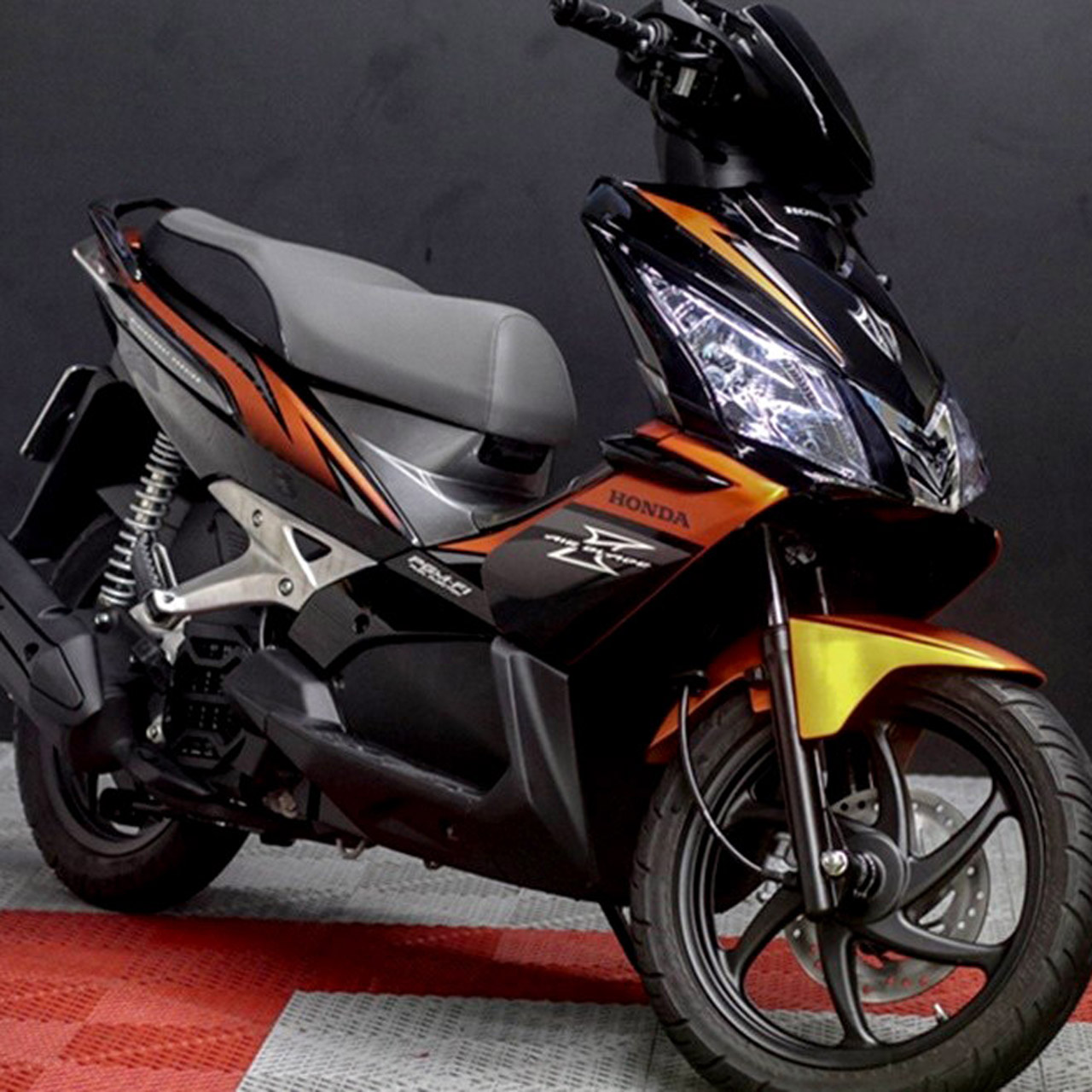 tem xe air blade đẹp