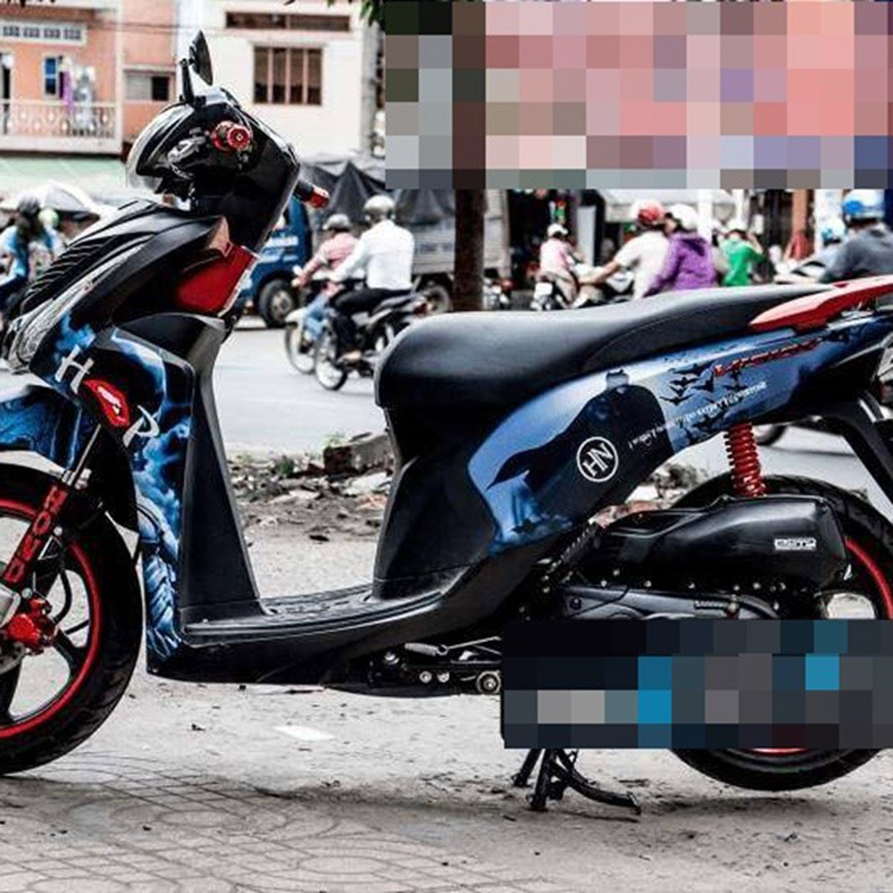 Dán tem trùm Vision đen người sói