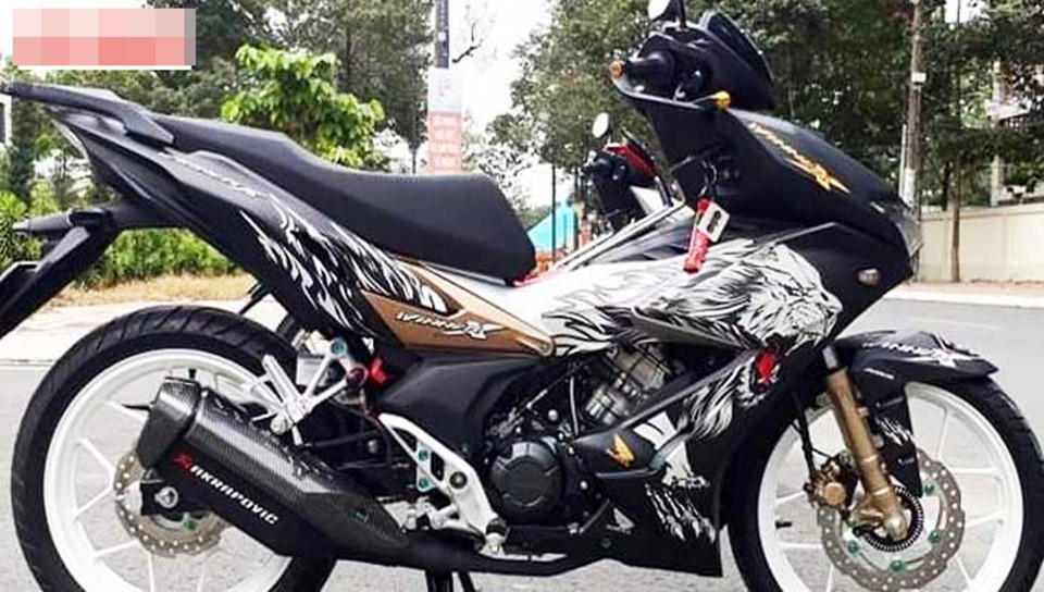 tem winner x xanh bạc đen