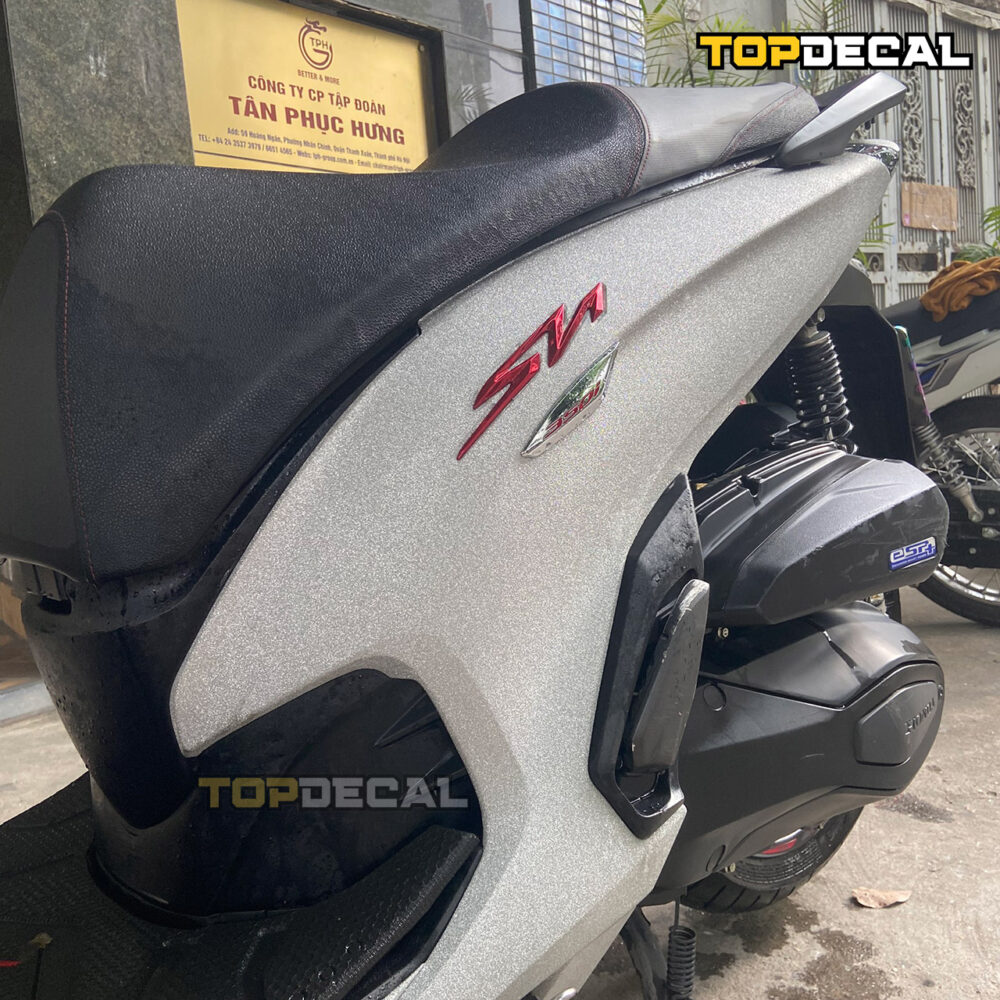 Dán xe Sh 350i màu nhũ trắng lấp lánh - Ảnh 2