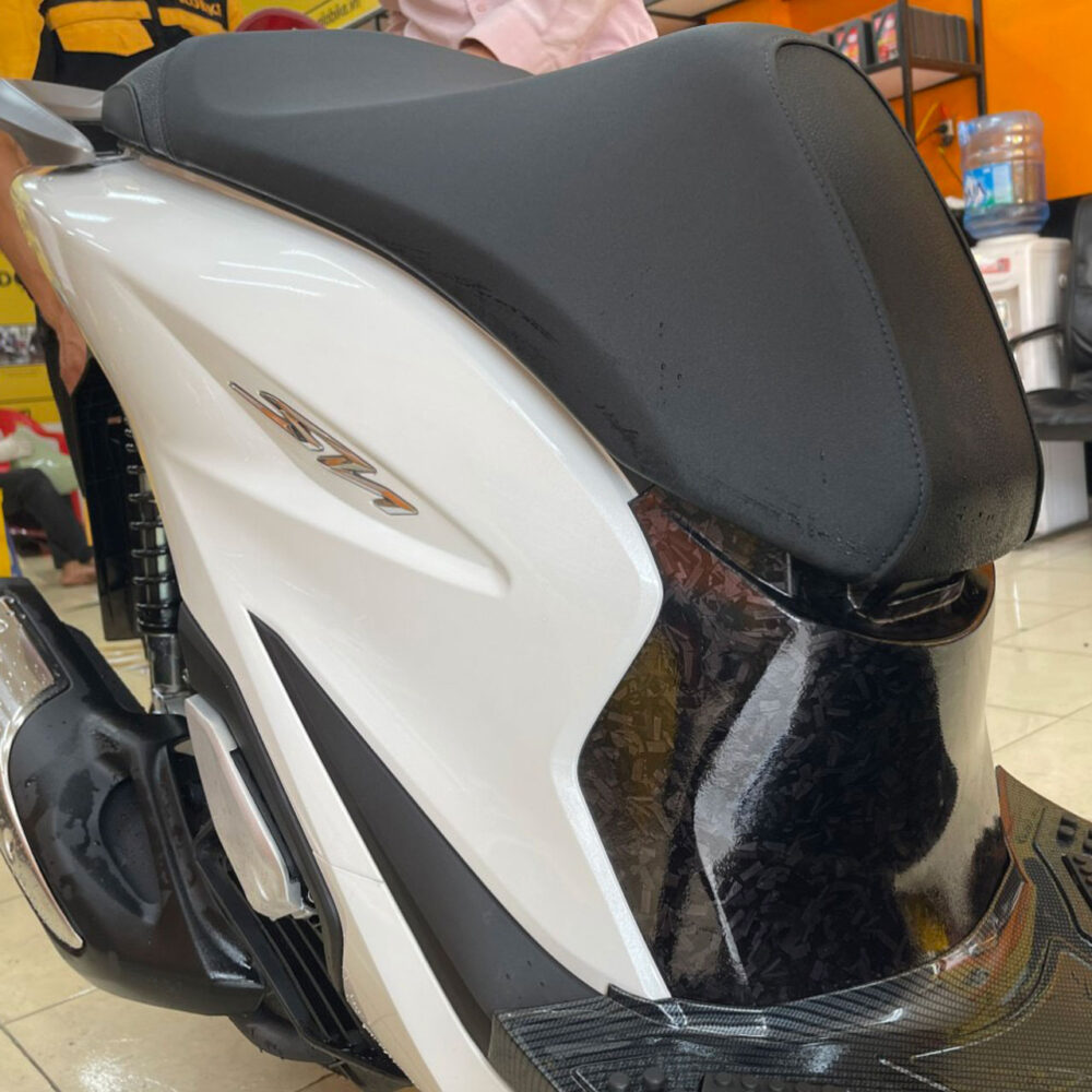 Dán decal 3 lớp cao cấp xe Sh màu trắng - Hình ảnh 6