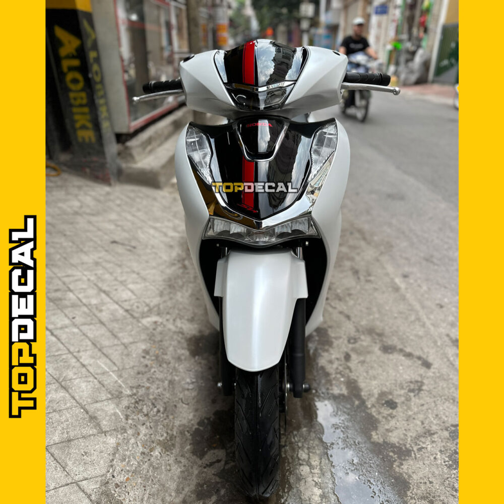 Dán xe Sh màu trắng ngọc trai phối tem Limited