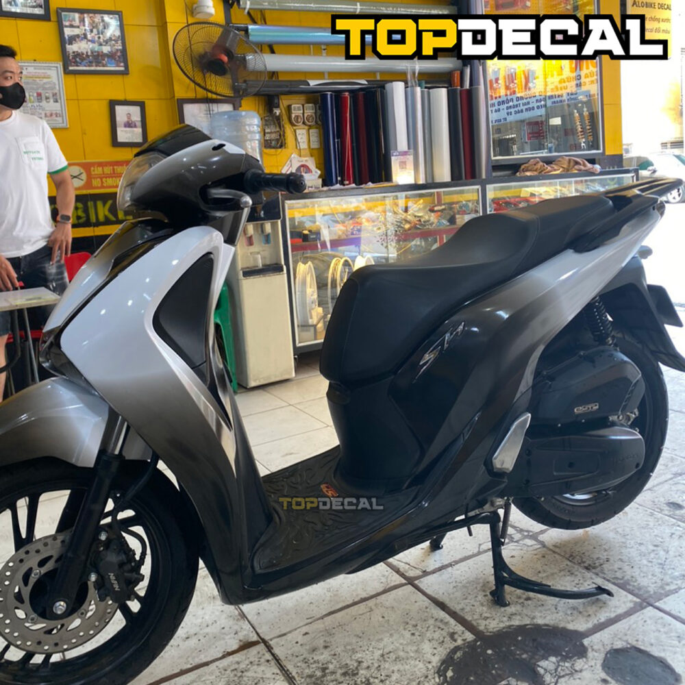 Dán xe SH màu Ombre chuyển sắc đen trắng - Hình ảnh 2