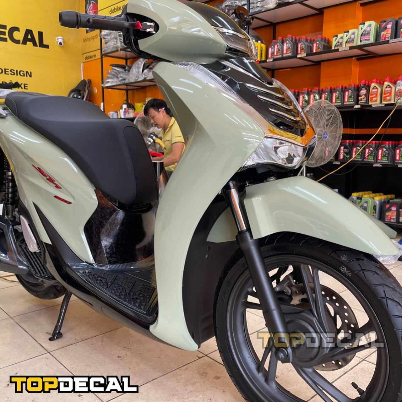 Dán decal xe SH