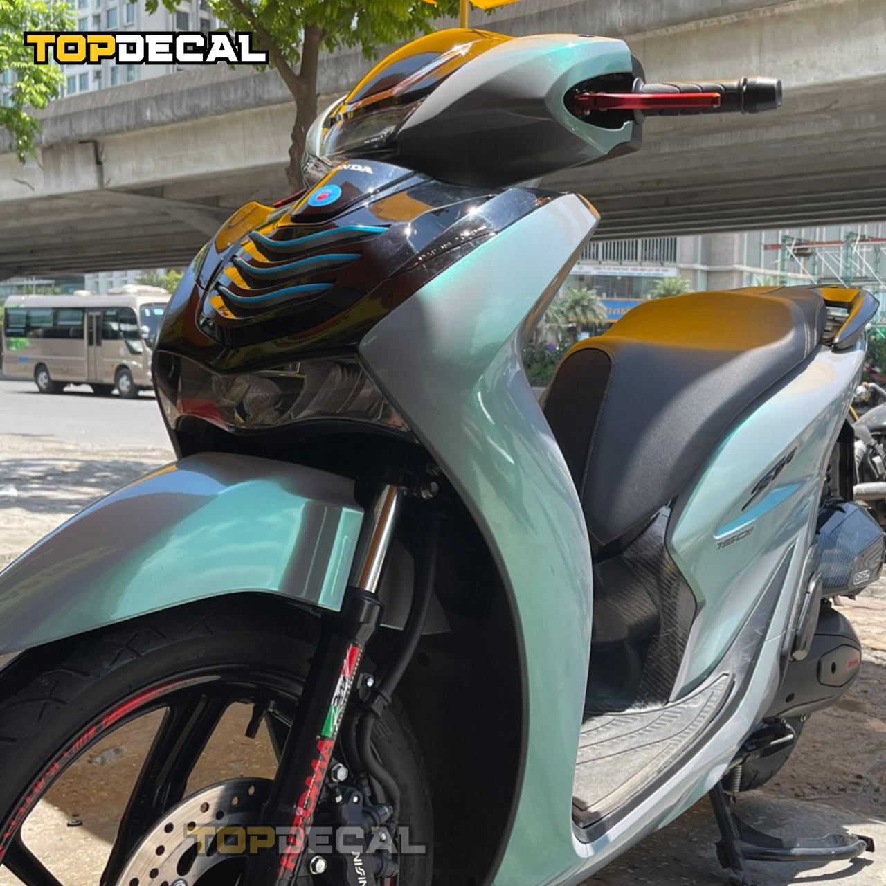 Dán decal xe SH