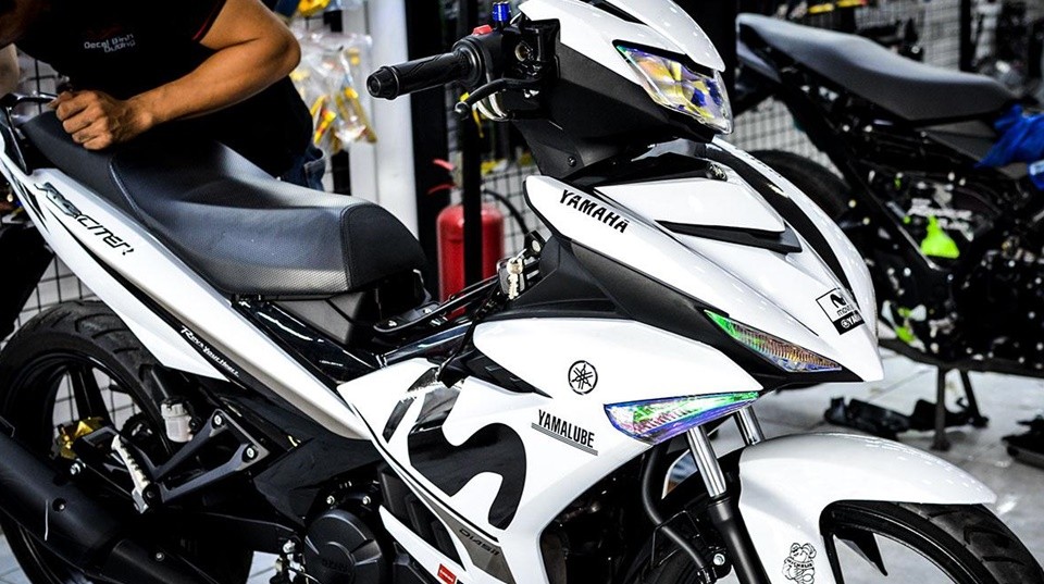 tem ex 150 trắng đen