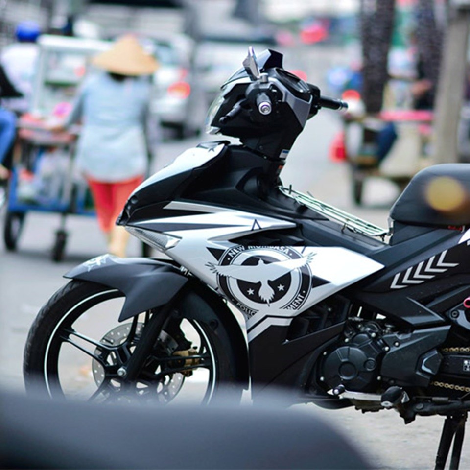 tem trùm ex 150 trắng đen