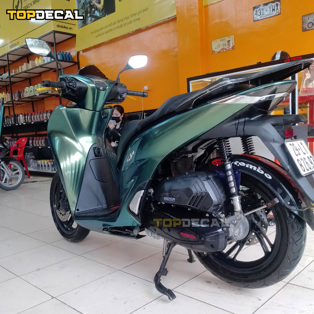 Tem xe Sh 2024