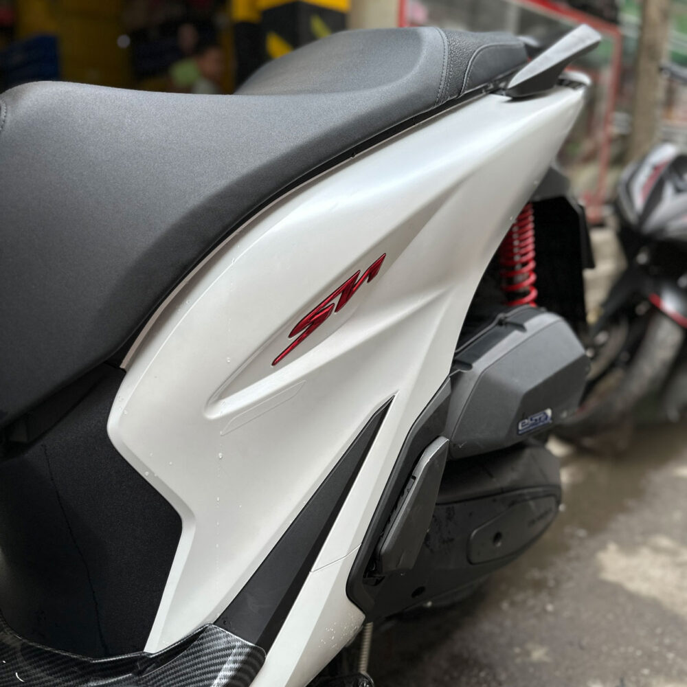 dán xe sh màu trắng ngọc trai