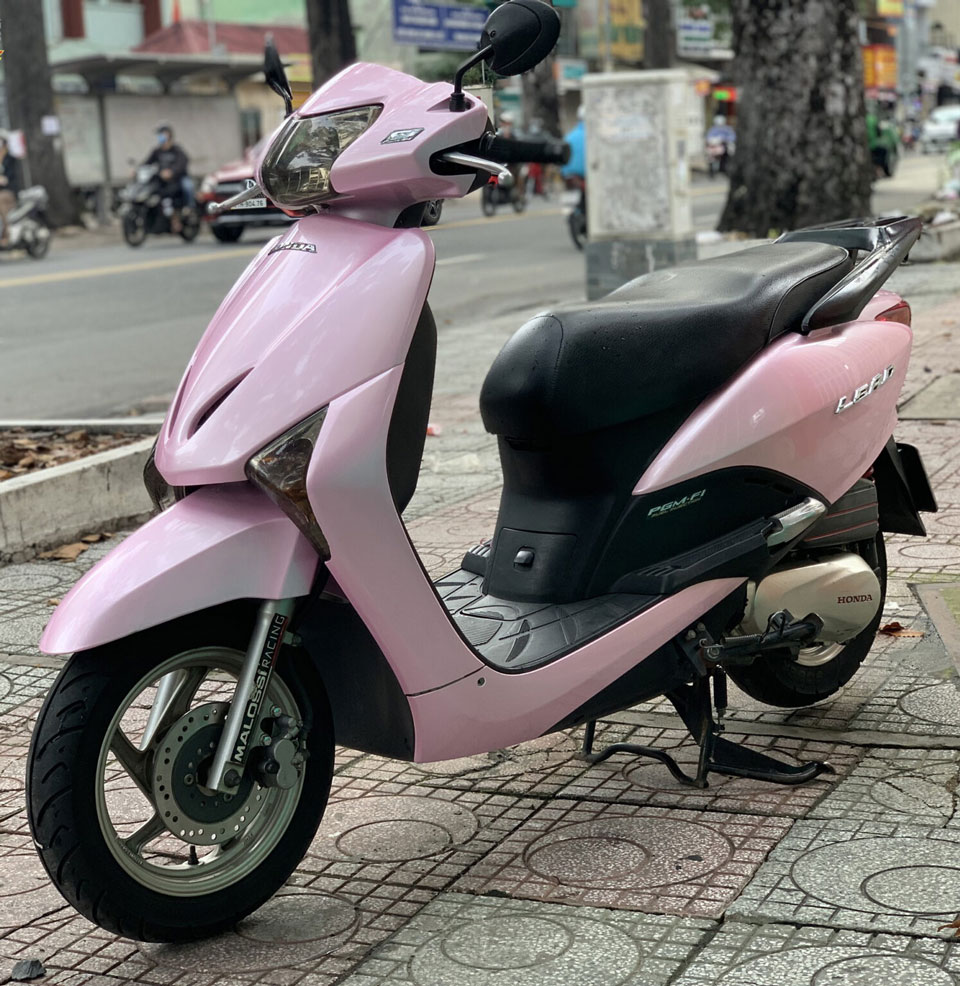 Dán xe Lead màu hồng