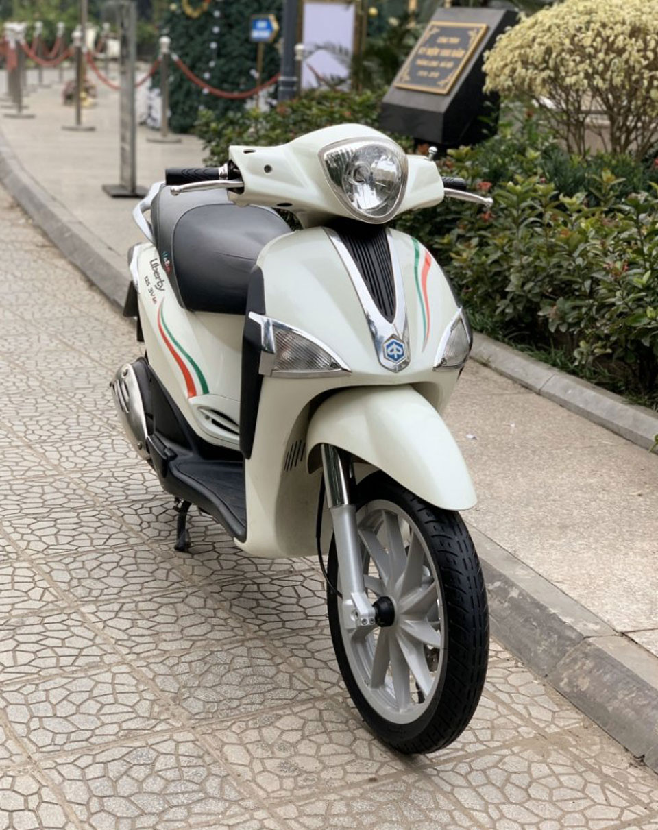 dán decal xe liberty đẹp